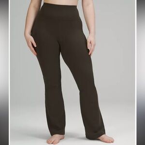 Lululemon Groove Super-High-Rise Flared Pant Nulu size 16 green